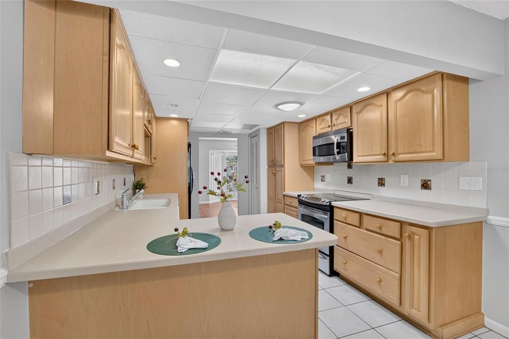 For Sale: $289,900 (2 beds, 2 baths, 1680 Square Feet)