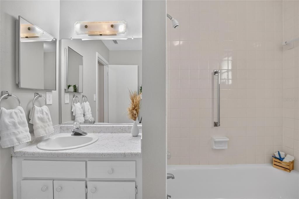 For Sale: $289,900 (2 beds, 2 baths, 1680 Square Feet)