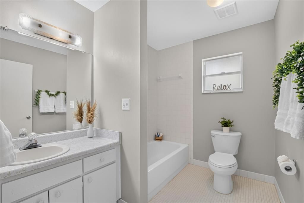 For Sale: $289,900 (2 beds, 2 baths, 1680 Square Feet)