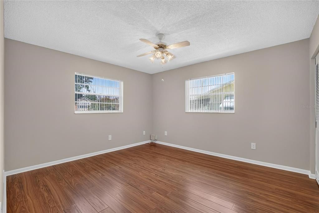 For Sale: $289,900 (2 beds, 2 baths, 1680 Square Feet)