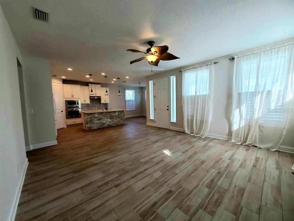 For Rent: $3,500 (3 beds, 3 baths, 2341 Square Feet)