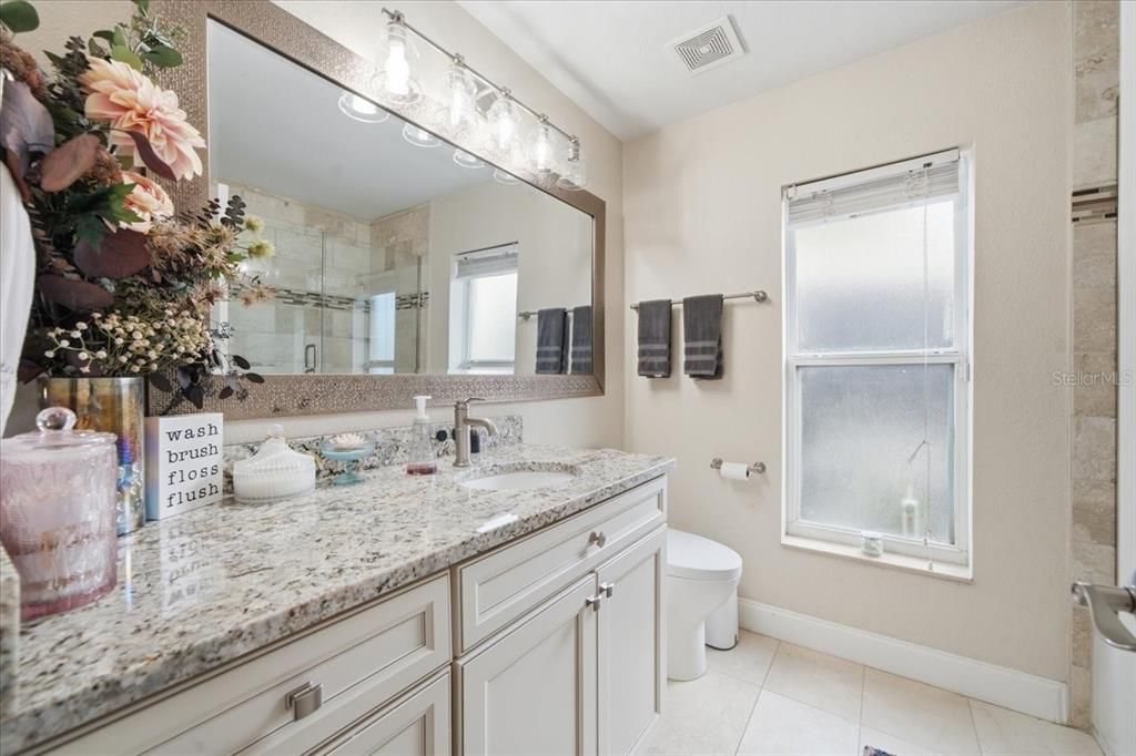 Active With Contract: $372,000 (3 beds, 2 baths, 1779 Square Feet)