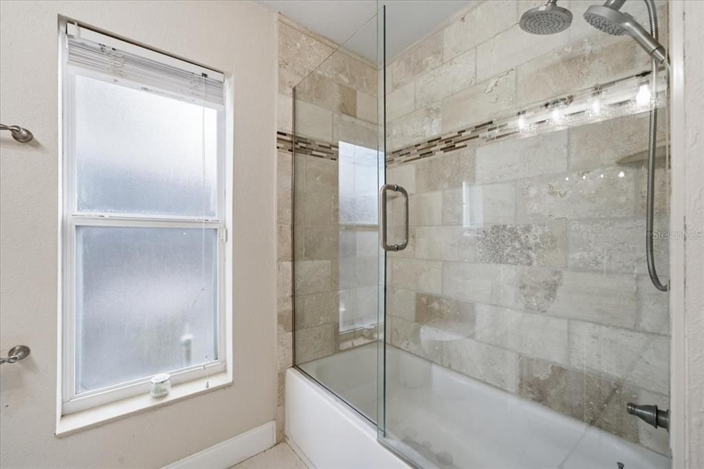 Active With Contract: $372,000 (3 beds, 2 baths, 1779 Square Feet)
