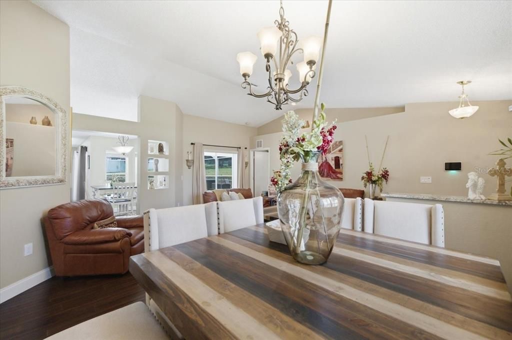 Active With Contract: $372,000 (3 beds, 2 baths, 1779 Square Feet)