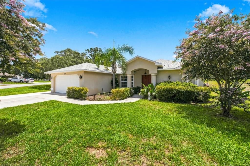 Active With Contract: $372,000 (3 beds, 2 baths, 1779 Square Feet)