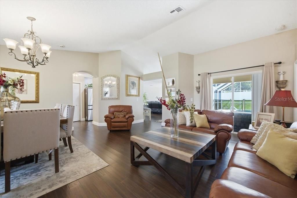 Active With Contract: $372,000 (3 beds, 2 baths, 1779 Square Feet)