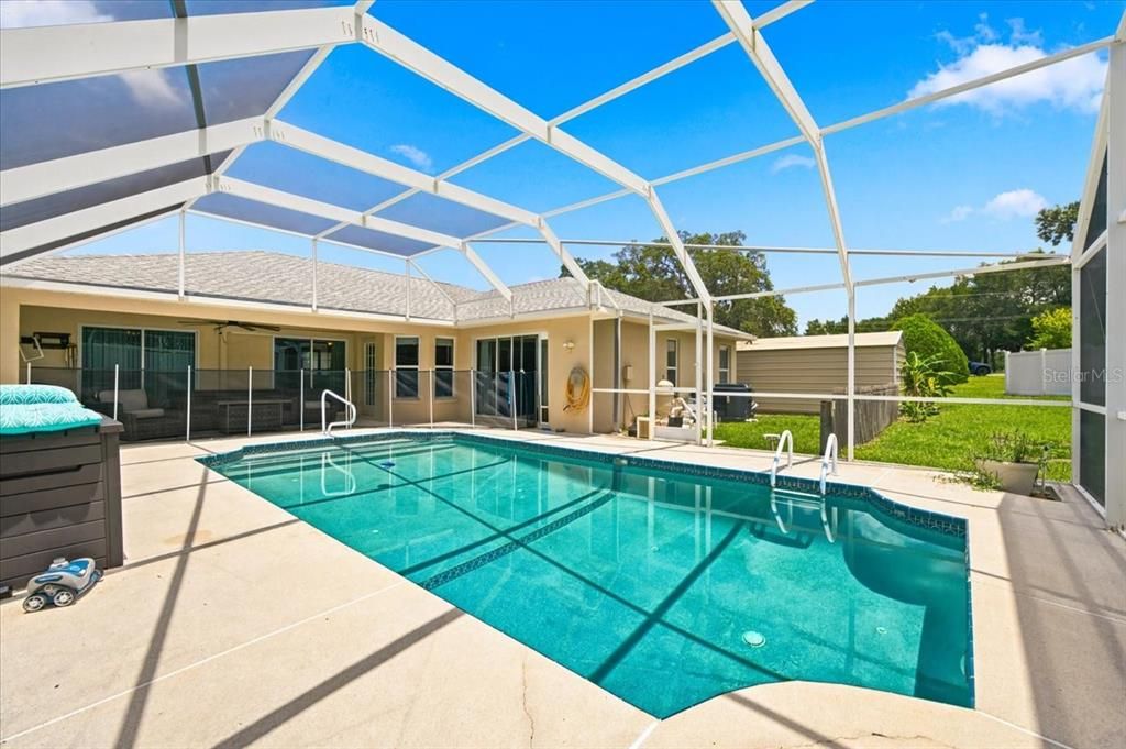 Active With Contract: $372,000 (3 beds, 2 baths, 1779 Square Feet)