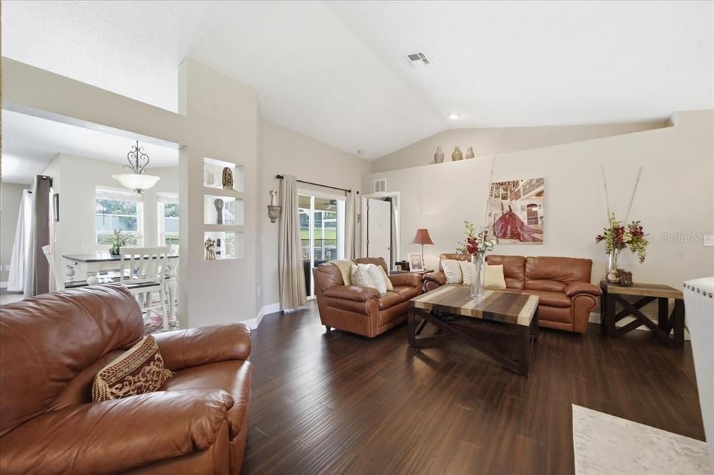 Active With Contract: $372,000 (3 beds, 2 baths, 1779 Square Feet)
