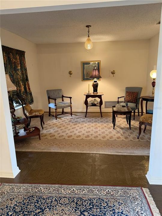 En Venta: $390,000 (4 camas, 2 baños, 2299 Pies cuadrados)