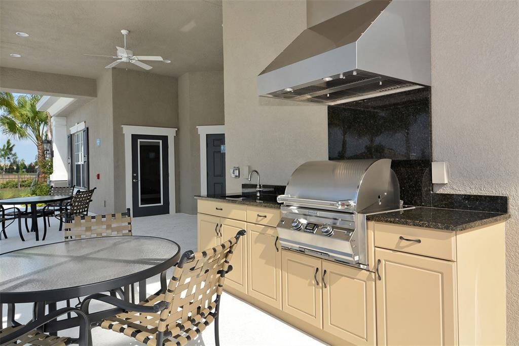 For Sale: $390,000 (2 beds, 2 baths, 1577 Square Feet)
