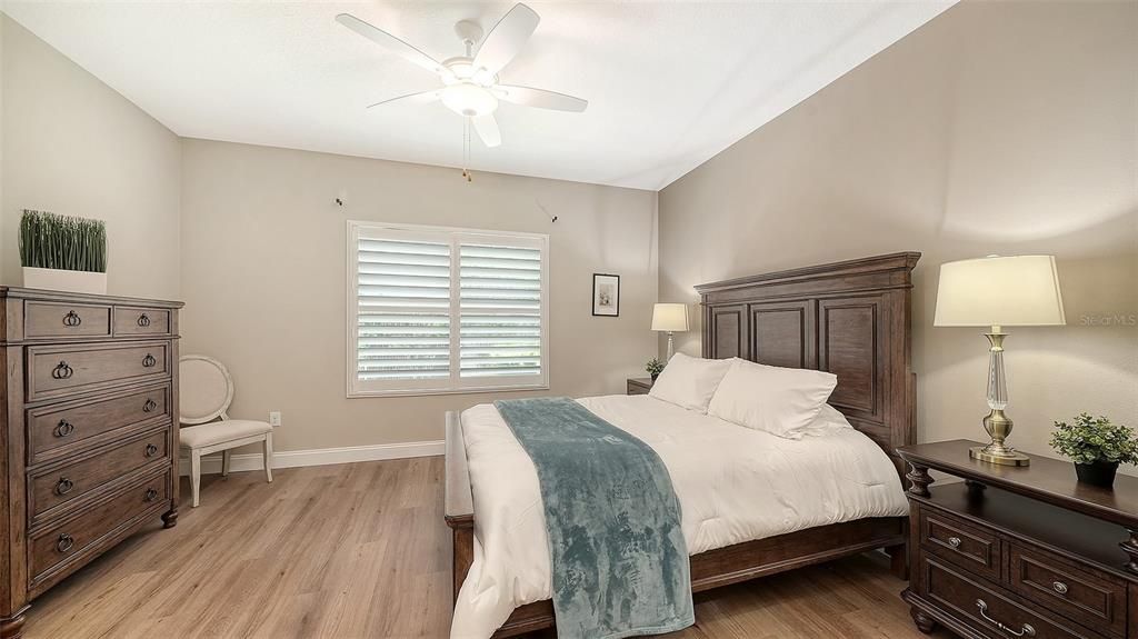 For Sale: $390,000 (2 beds, 2 baths, 1577 Square Feet)