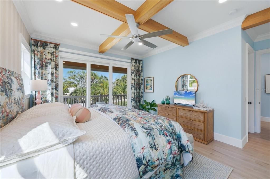 For Rent: $20,000 (3 beds, 3 baths, 3054 Square Feet)
