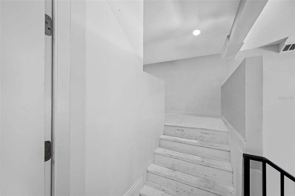 В аренду: $16,000 (5 спален, 5 ванн, 4944 Квадратных фут)