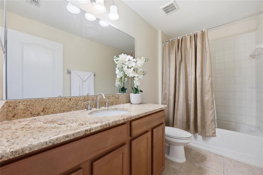 Active With Contract: $300,000 (3 beds, 2 baths, 1598 Square Feet)