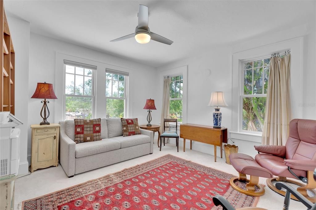 En Venta: $2,299,000 (4 camas, 4 baños, 3108 Pies cuadrados)