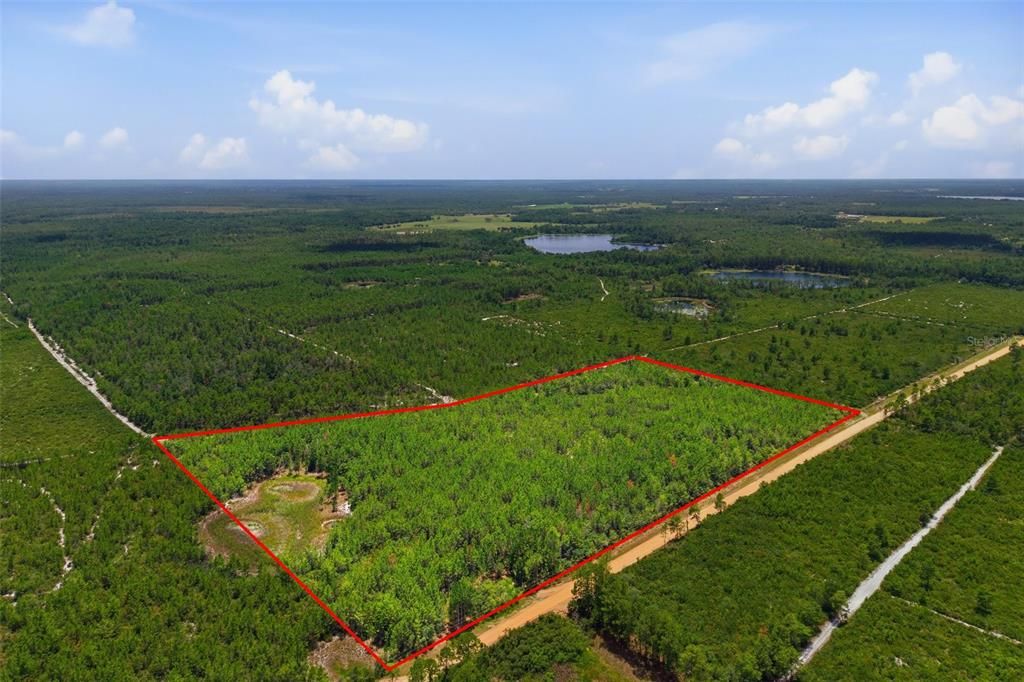 На продажу: $600,000 (25.12 acres)