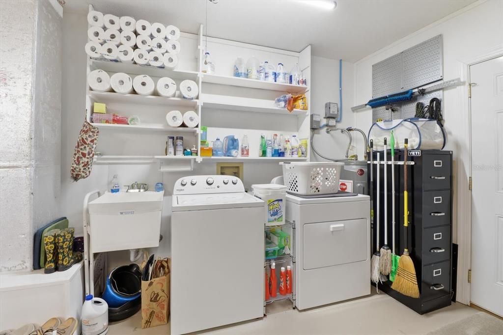 На продажу: $249,000 (3 спален, 2 ванн, 1394 Квадратных фут)