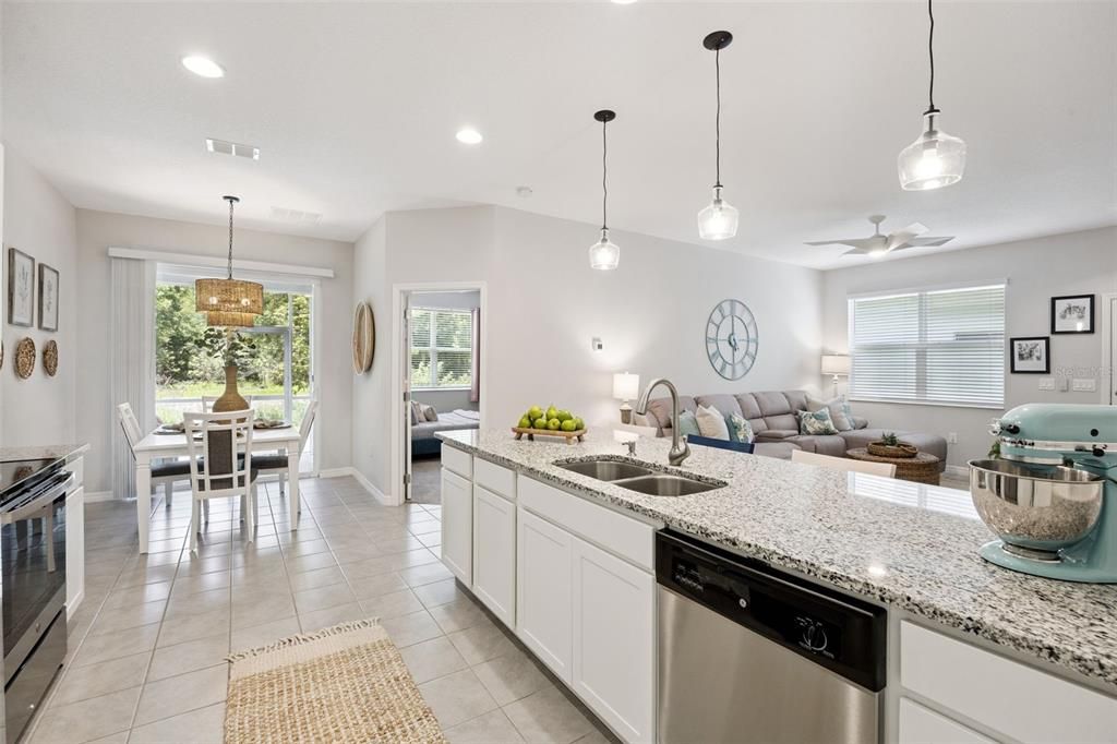 For Sale: $300,000 (3 beds, 2 baths, 1457 Square Feet)