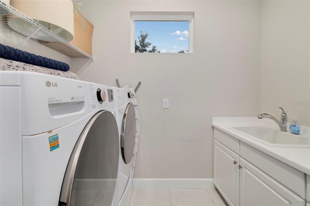 For Sale: $753,000 (3 beds, 2 baths, 1920 Square Feet)