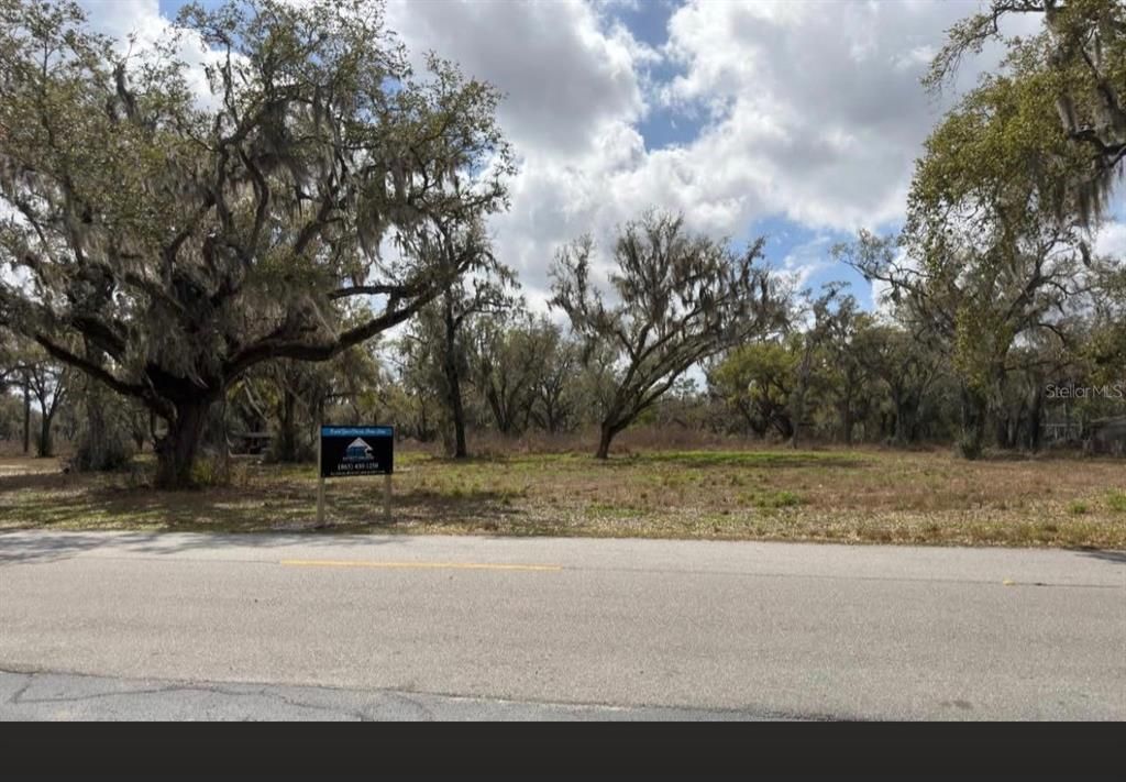 待售: $55,000 (0.44 acres)