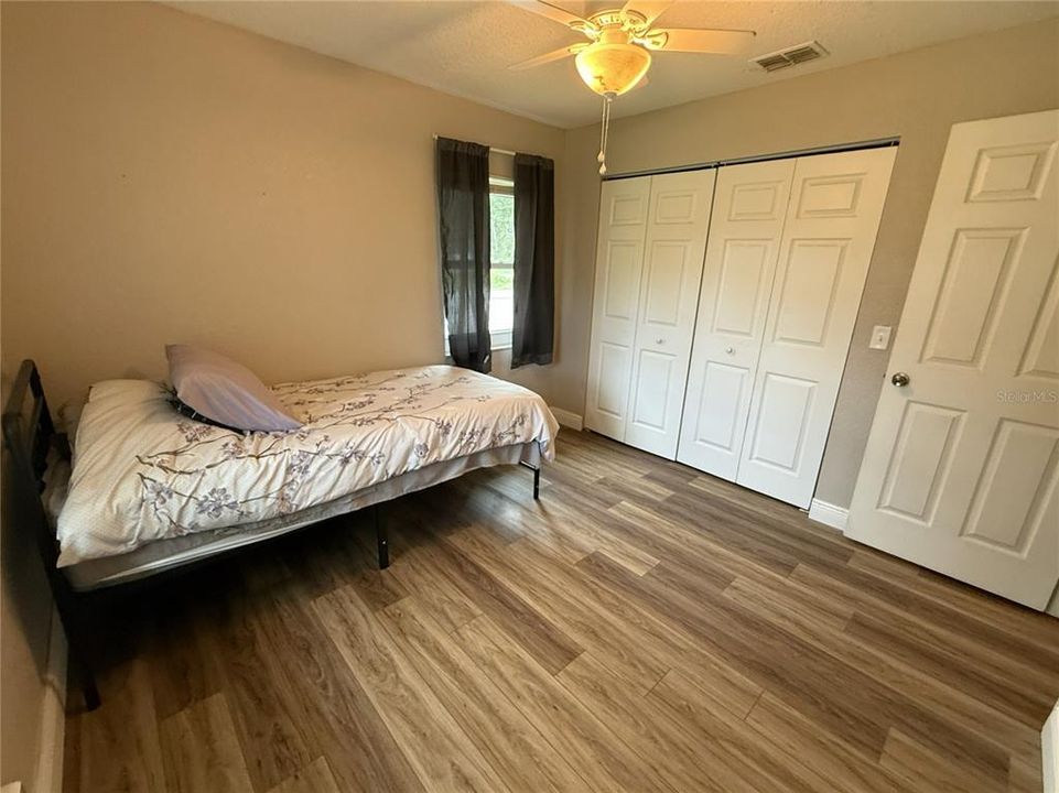 For Sale: $272,100 (3 beds, 2 baths, 1412 Square Feet)