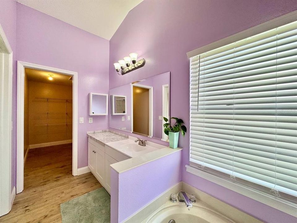 For Rent: $2,150 (3 beds, 2 baths, 1488 Square Feet)