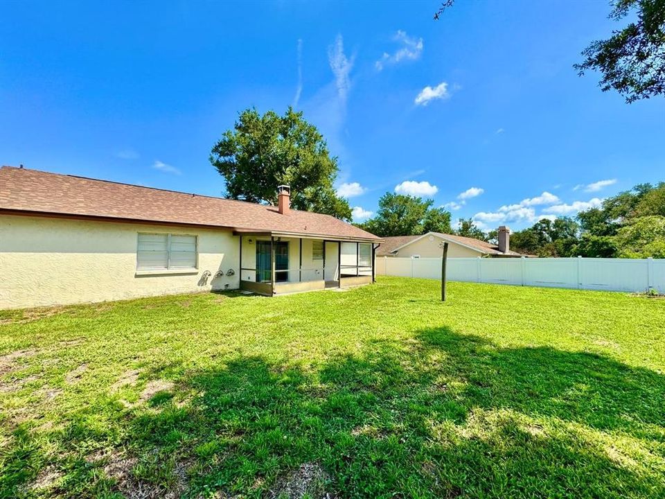 For Rent: $2,150 (3 beds, 2 baths, 1488 Square Feet)