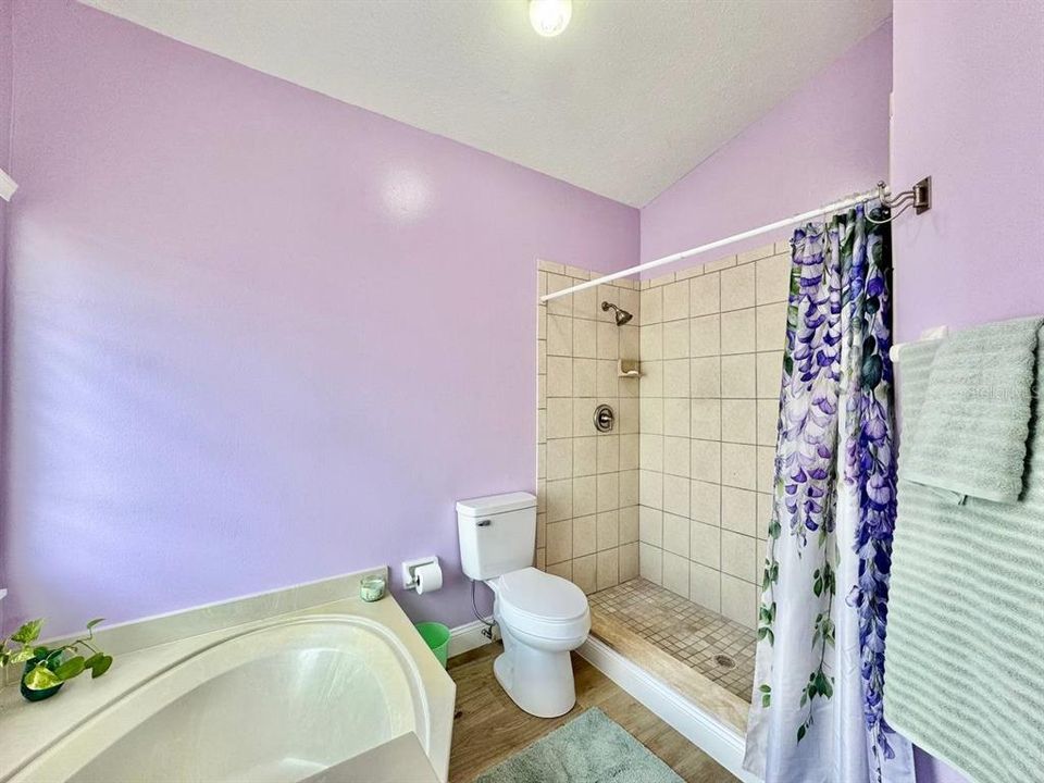 For Rent: $2,150 (3 beds, 2 baths, 1488 Square Feet)