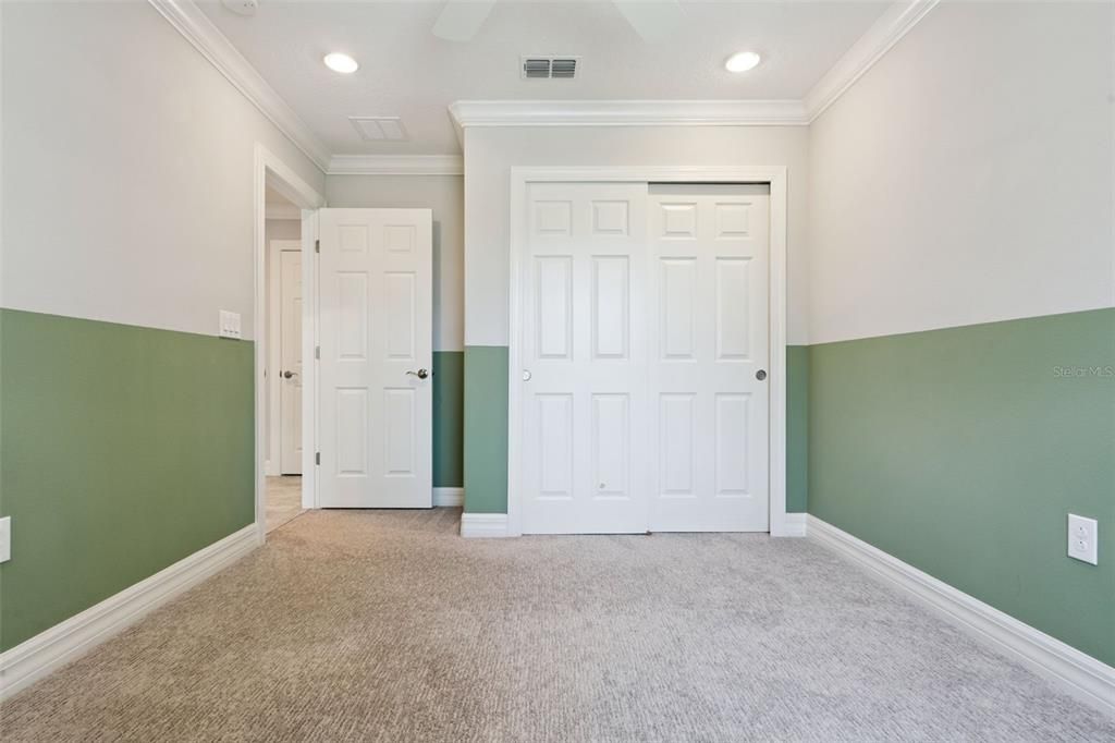 Active With Contract: $324,900 (3 beds, 2 baths, 1603 Square Feet)
