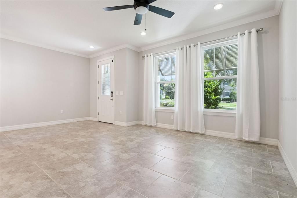 En Venta: $324,900 (3 camas, 2 baños, 1603 Pies cuadrados)