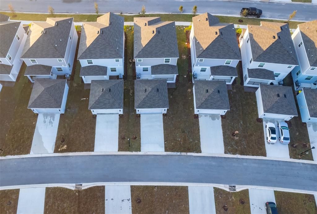 Activo con contrato: $2,650 (3 camas, 2 baños, 2186 Pies cuadrados)
