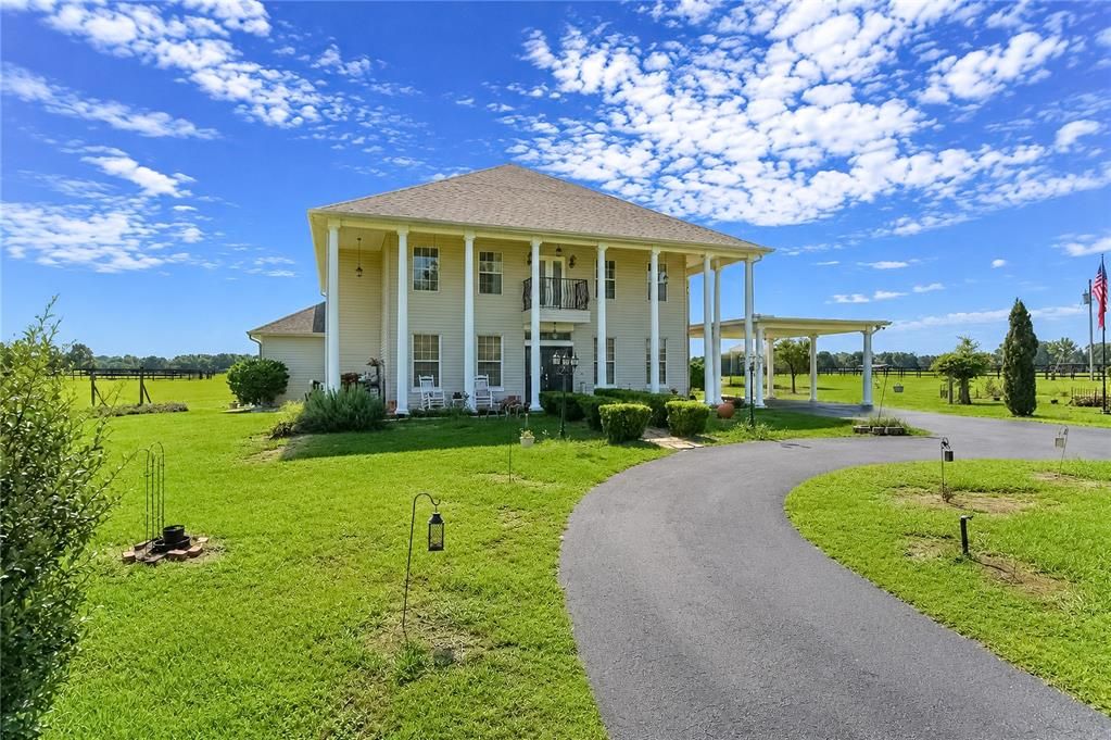 For Sale: $1,850,000 (4 beds, 4 baths, 3489 Square Feet)