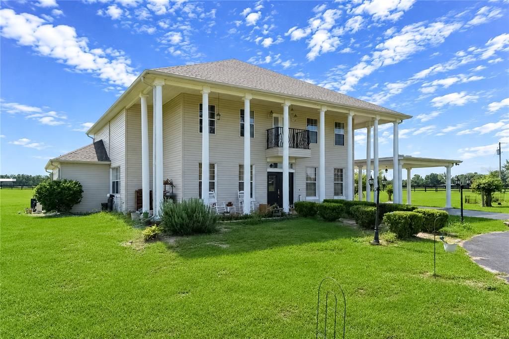 For Sale: $1,850,000 (4 beds, 4 baths, 3489 Square Feet)
