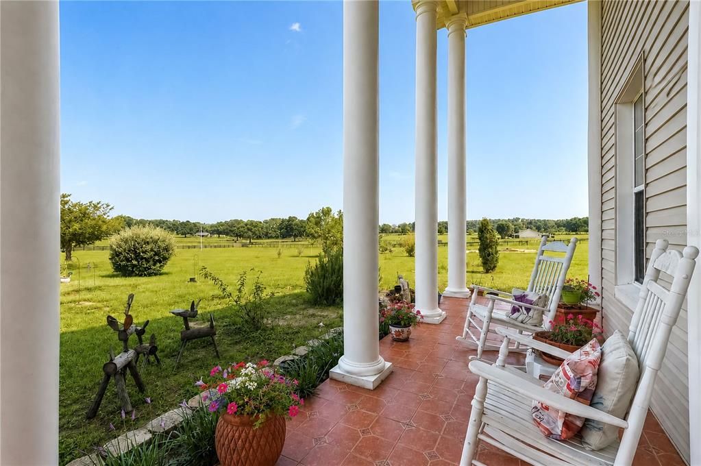 For Sale: $1,850,000 (4 beds, 4 baths, 3489 Square Feet)