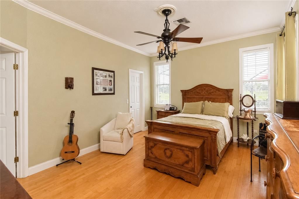 For Sale: $1,850,000 (4 beds, 4 baths, 3489 Square Feet)