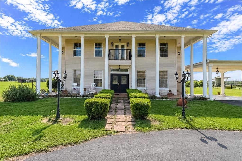 For Sale: $1,850,000 (4 beds, 4 baths, 3489 Square Feet)