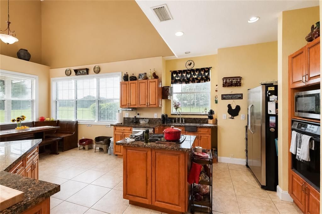 For Sale: $1,850,000 (4 beds, 4 baths, 3489 Square Feet)