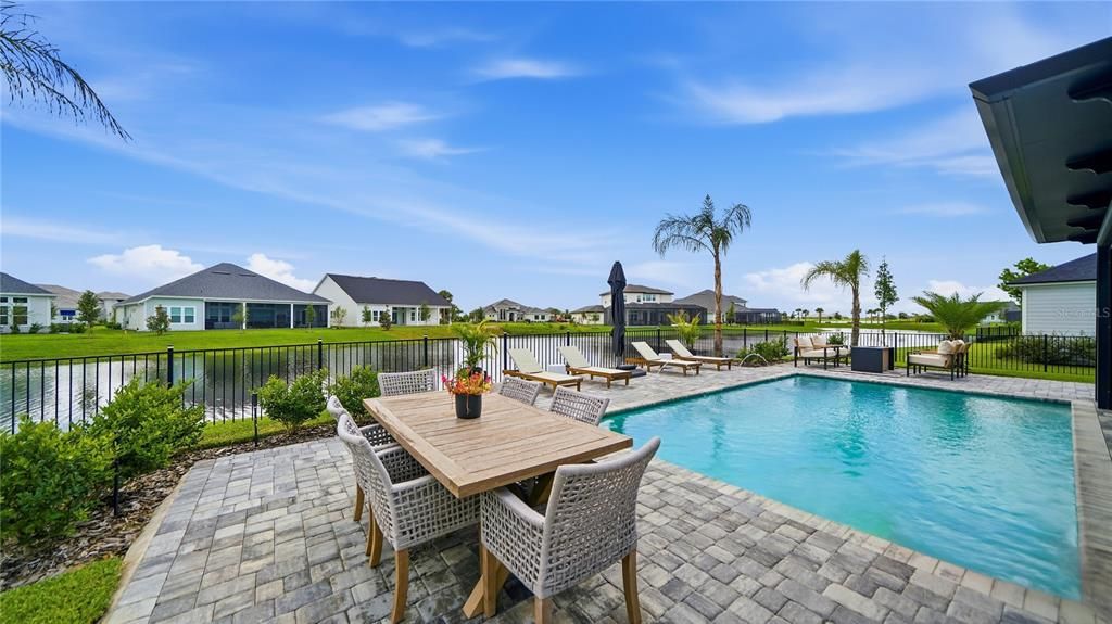 For Sale: $999,999 (4 beds, 3 baths, 2951 Square Feet)