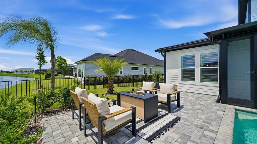 For Sale: $999,999 (4 beds, 3 baths, 2951 Square Feet)