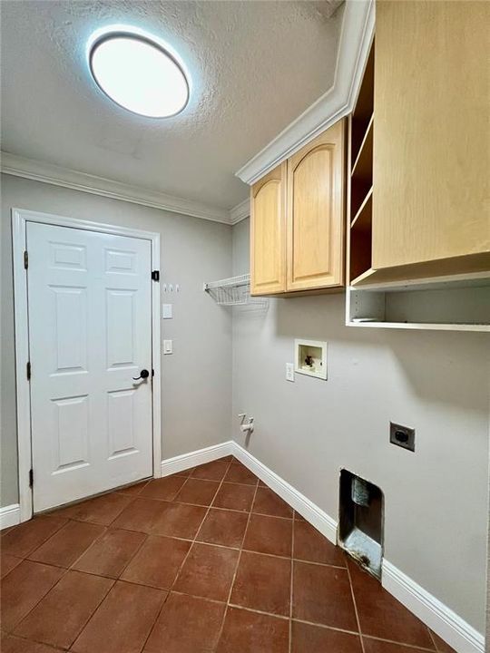 For Rent: $3,000 (4 beds, 3 baths, 2300 Square Feet)