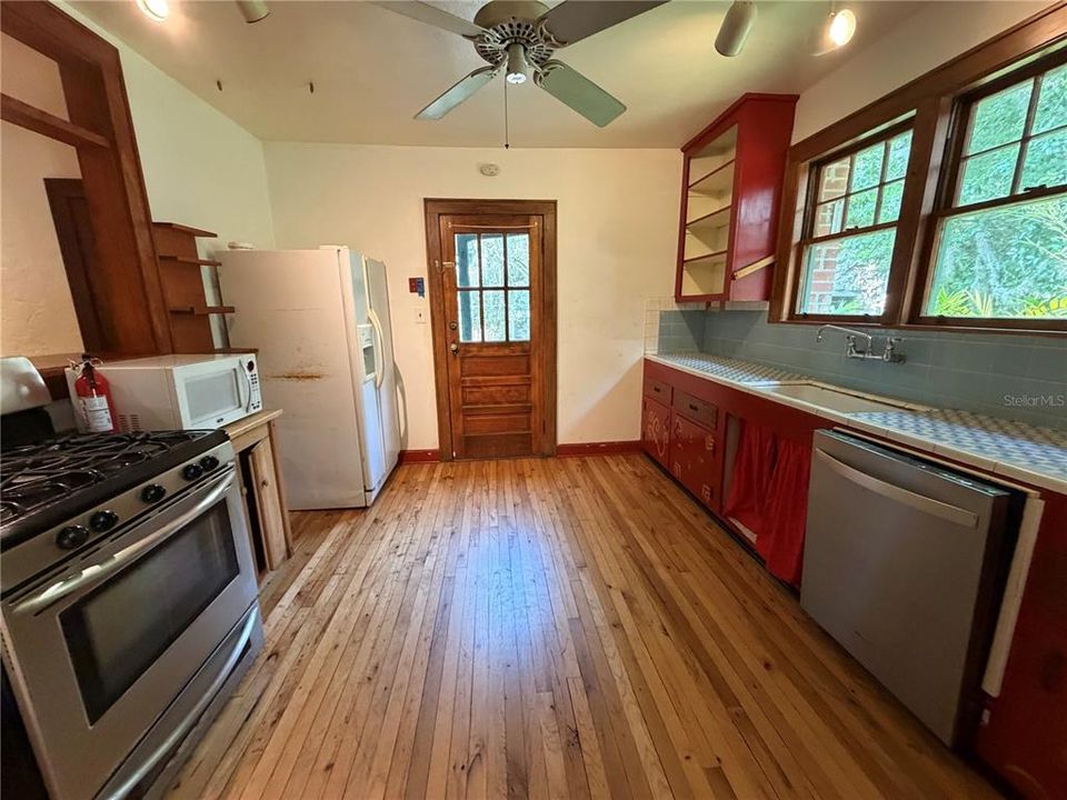 En Venta: $499,000 (3 camas, 2 baños, 1794 Pies cuadrados)