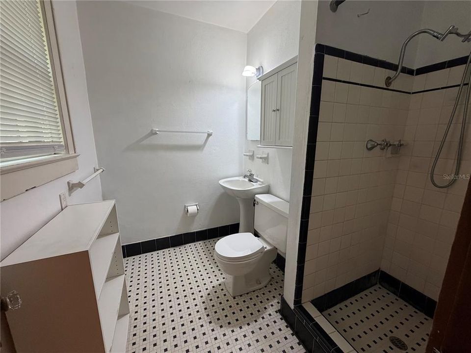 En Venta: $499,000 (3 camas, 2 baños, 1794 Pies cuadrados)
