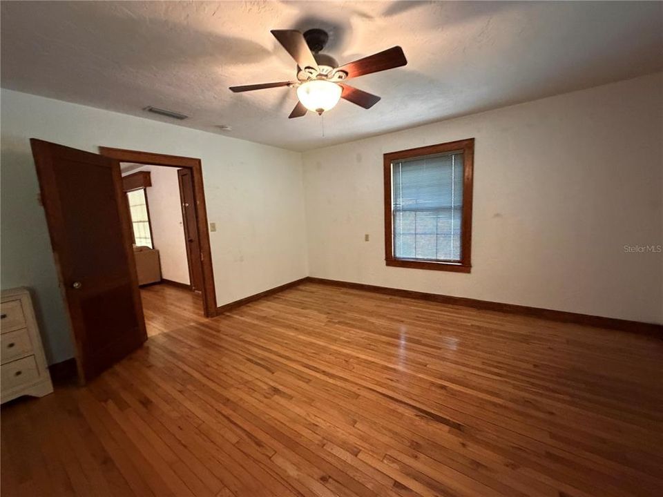 En Venta: $499,000 (3 camas, 2 baños, 1794 Pies cuadrados)