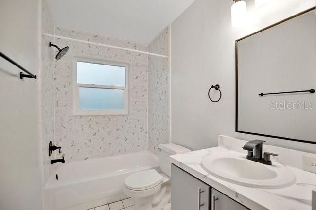 Active With Contract: $419,900 (4 beds, 2 baths, 1494 Square Feet)