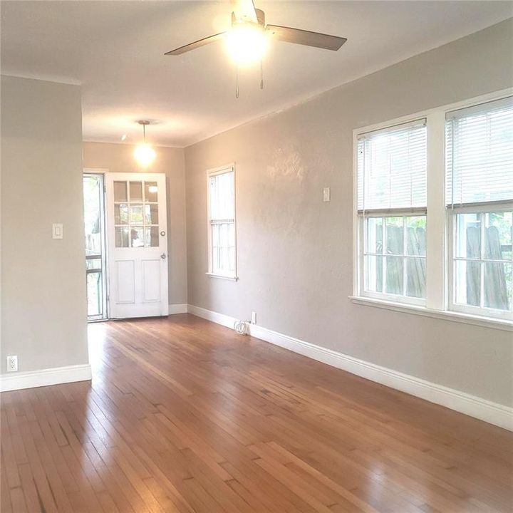 For Rent: $1,795 (1 beds, 1 baths, 525 Square Feet)