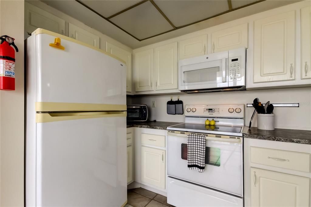 В аренду: $2,600 (2 спален, 2 ванн, 1050 Квадратных фут)