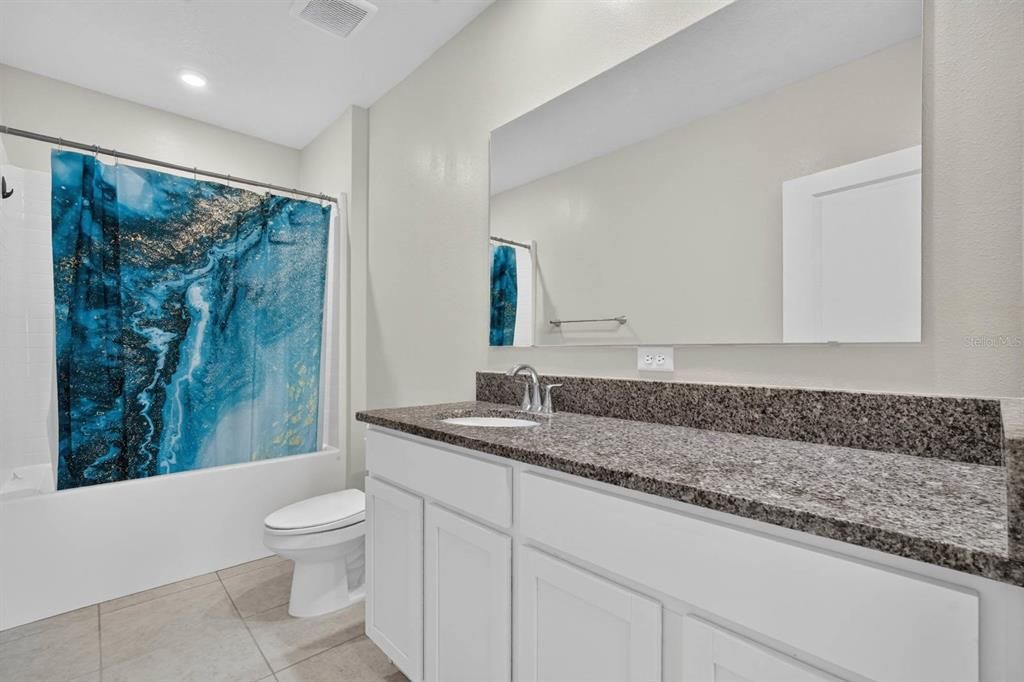 For Sale: $399,900 (4 beds, 2 baths, 1878 Square Feet)