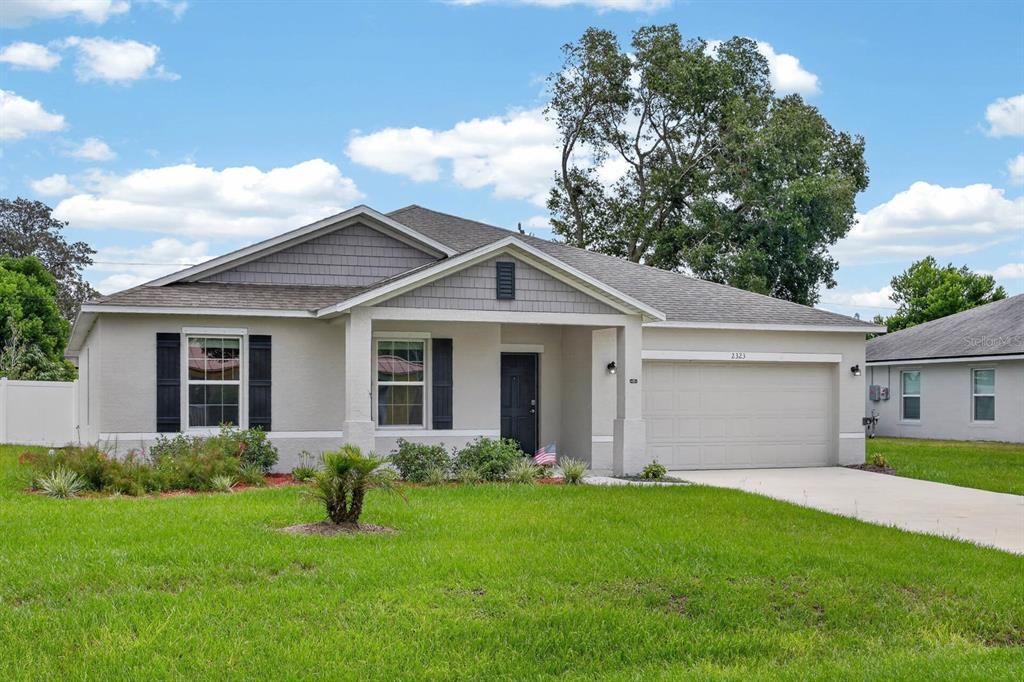 For Sale: $399,900 (4 beds, 2 baths, 1878 Square Feet)
