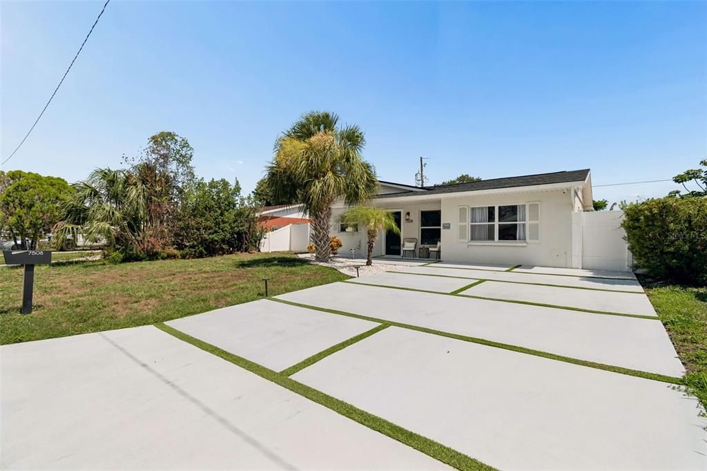 For Sale: $469,900 (3 beds, 2 baths, 1450 Square Feet)