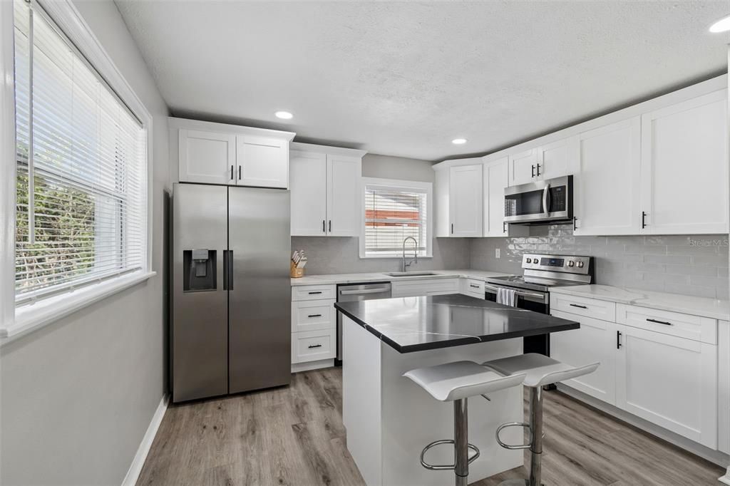 For Sale: $469,900 (3 beds, 2 baths, 1450 Square Feet)